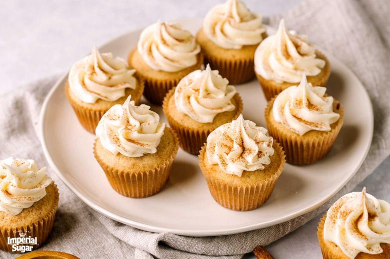 cinnamon-cream-cheese-cupcakes-imperial